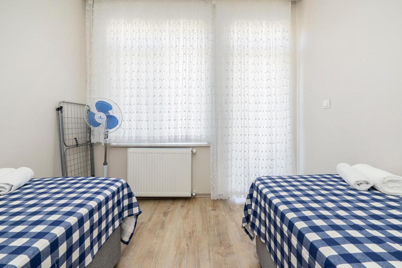 Spacious Apartment In The Historical Center Of Бурса Екстериор снимка