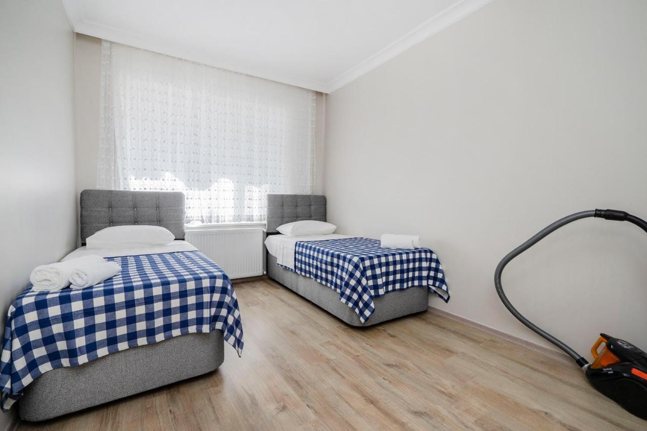 Spacious Apartment In The Historical Center Of Бурса Екстериор снимка